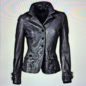 Elegant Black Leather Jacket for Women